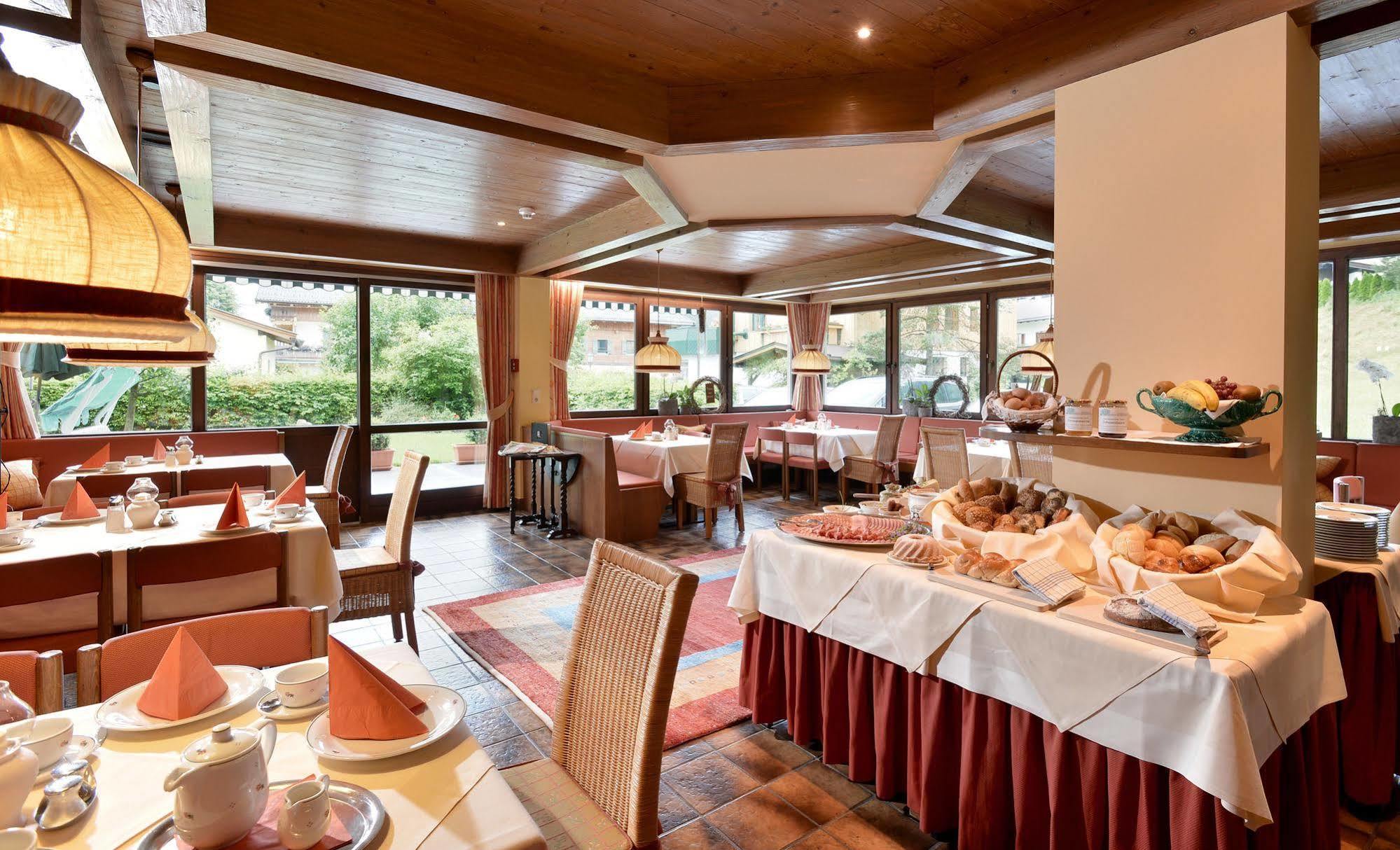 Gaestehaus Rottenspacher เคิสเซน ภายนอก รูปภาพ